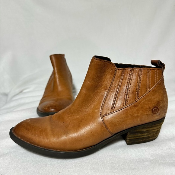 BORN Brown Leather Ankle Boots - Picture 1 of 13